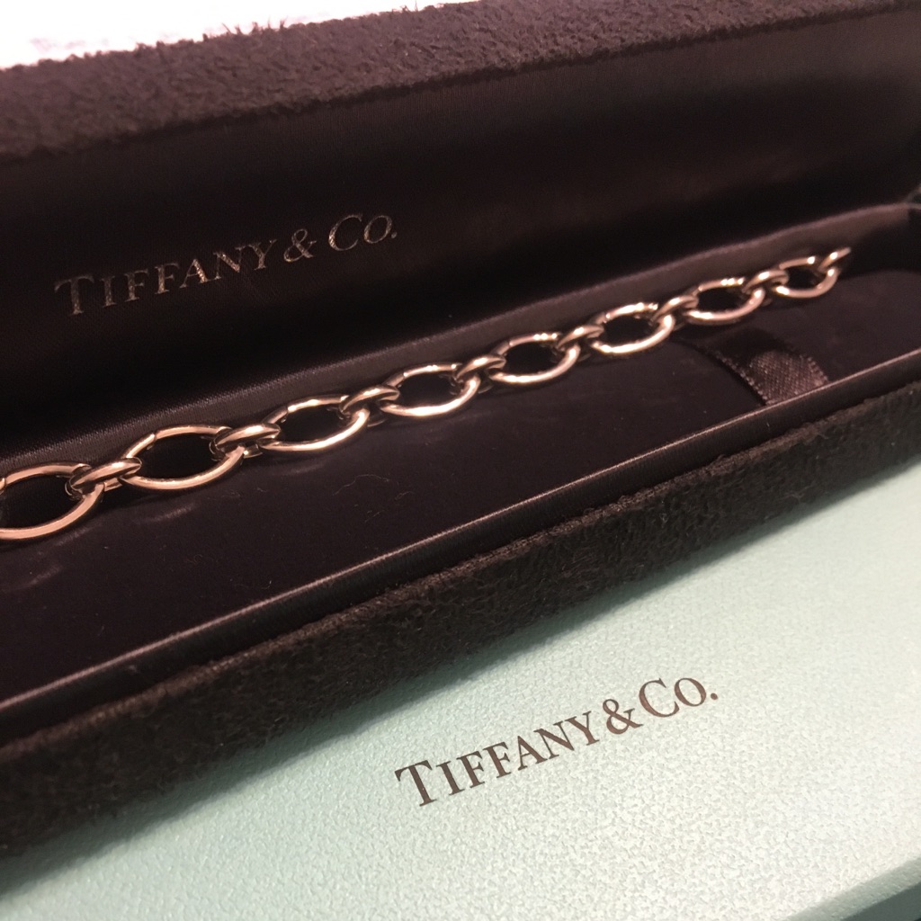 Authentic Tiffany Co 18k Link Clasp Bracelet Authentic Tiffany Co 18k Link Clasp Bracelet